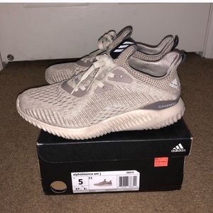 Adidas Alpha Bounce
